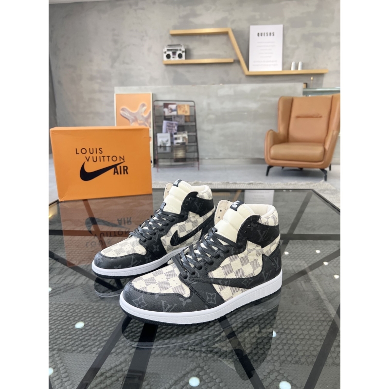 l**is V*t*n sneakers